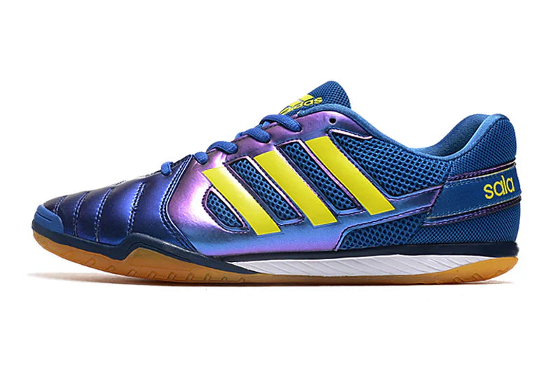 Chuteira Futsal Adidas Top Sala IC Azul Escuro com design em azul e detalhes amarelos para interiores.