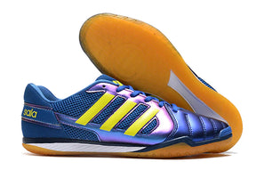 Chuteira Futsal Adidas Top Sala IC Azul Escuro com detalhes brilhantes e sola para superfície interna.