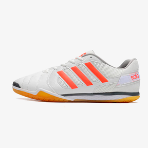 Chuteira Futsal Adidas Top Sala IC Branca e Laranja vista lateral com detalhes em laranja e sola em borracha