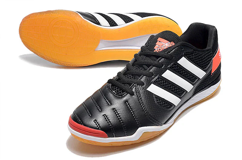 Chuteira Futsal Adidas Top Sala IC Preta - modelo inovador para alto desempenho em futsal com sola IC.