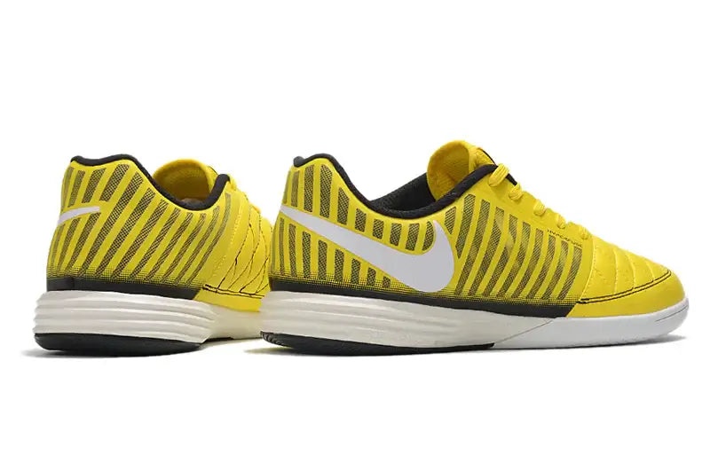 Chuteira Futsal Nike Lunar Gato IC Amarela, Branca e Preto vista traseira e lateral