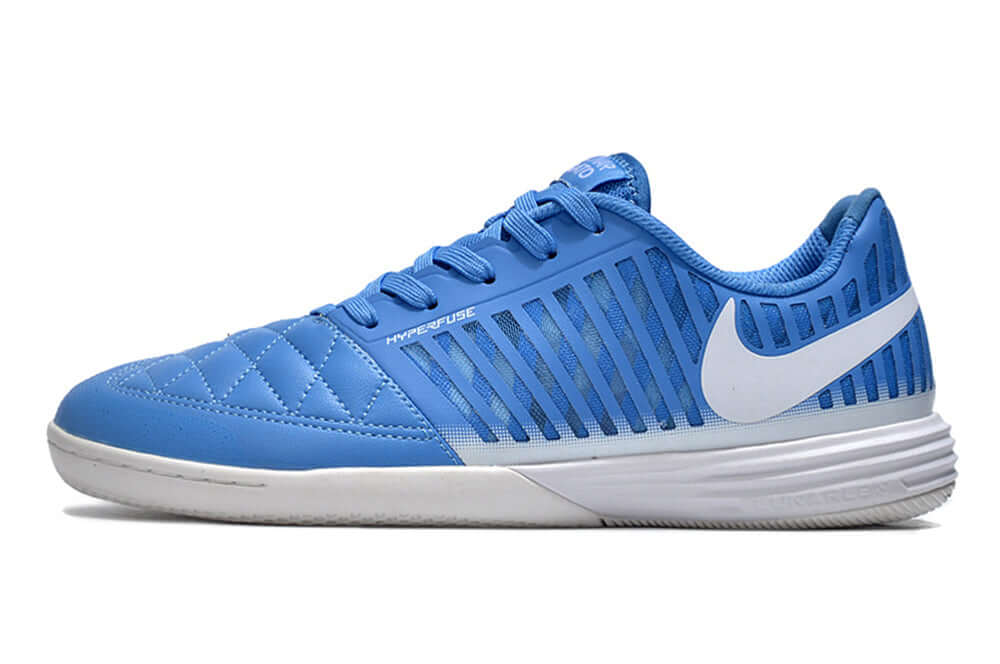 Chuteira Futsal Nike Lunar Gato IC - Azul e Branca com design moderno e máximo desempenho para futsal.