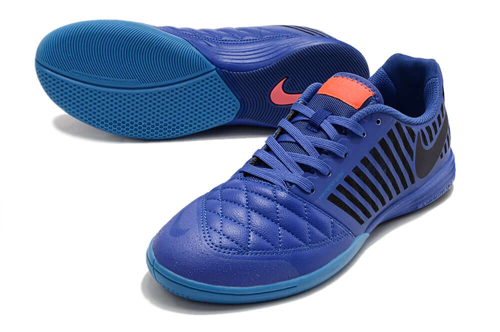 Chuteira Futsal Nike Lunar Gato IC - Azul Escuro e Preta, ideal para futsal de alto desempenho.