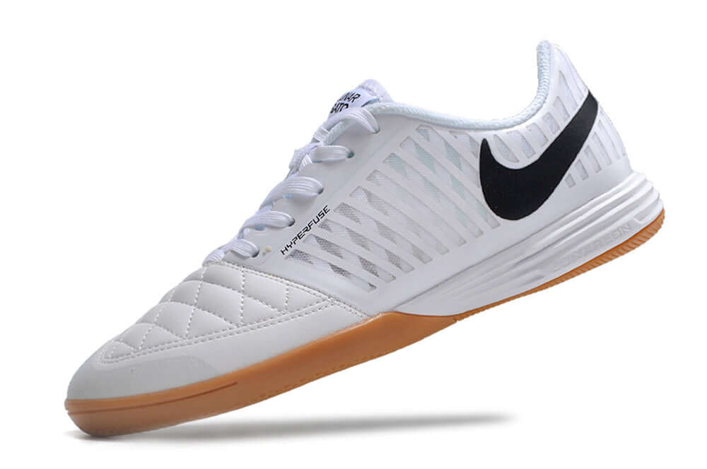 Chuteira Futsal Nike Lunar Gato IC - Branca, modelo leve e confortável, ideal para quadras internas.