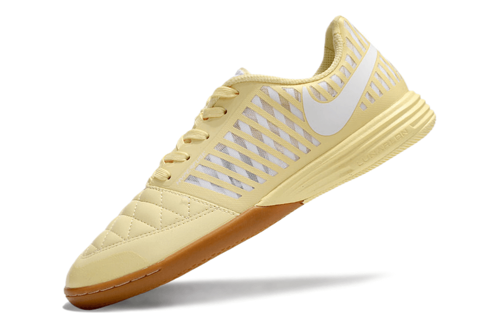 Chuteira Futsal Nike Lunar Gato IC - Creme, ideal para futsal, com amortecimento responsivo e design elegante.