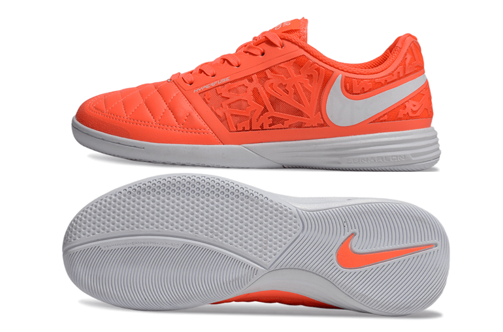 Chuteira Futsal Nike Lunar Gato IC - Laranja e Branca em design vibrante e moderno.