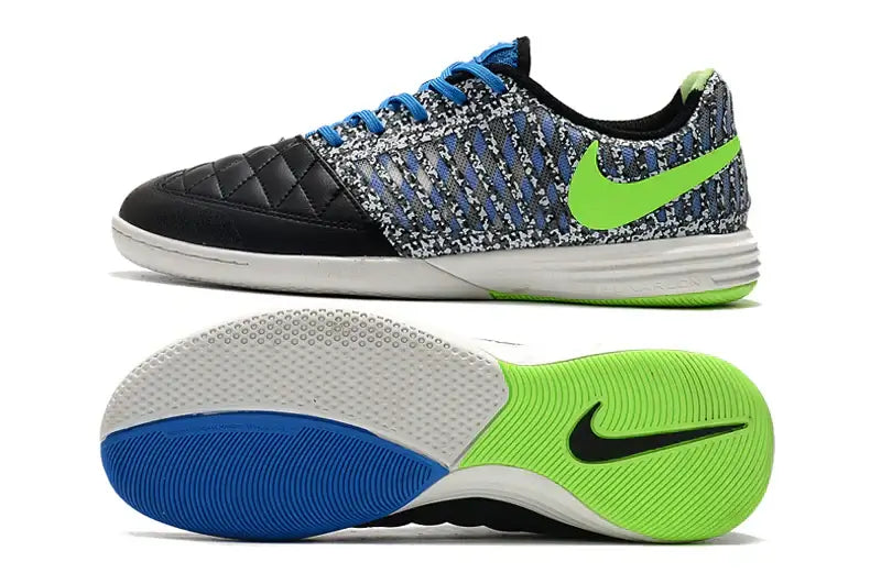 Chuteira Futsal Nike Lunar Gato IC Preta e Verde - design moderno, ideal para quadras, com solado IC para ótima aderência.