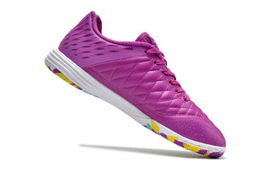 Chuteira Futsal Nike Lunar Gato IC - Roxa com design moderno e cores vibrantes para desempenho em quadra.