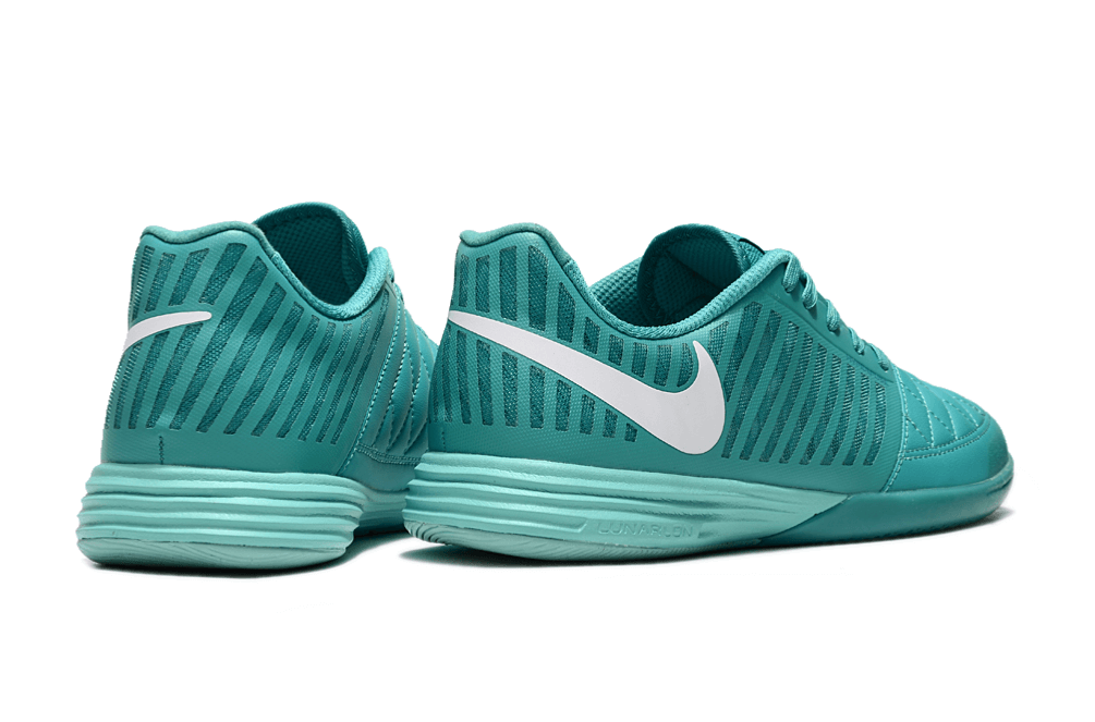 Chuteira Futsal Nike Lunar Gato IC - Turquesa, design vibrante com tecnologia Lunarlon para desempenho superior.