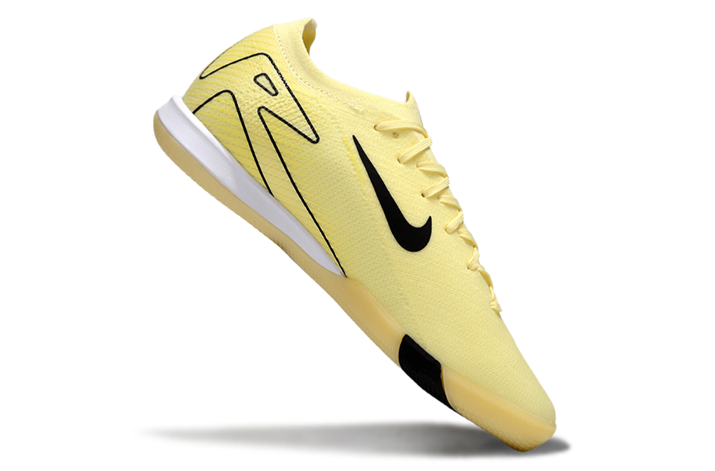 Chuteira Futsal Nike Mercurial Air Zoom Vapor 16 IC - Amarela e Preta com design leve e tecnologia de amortecimento.