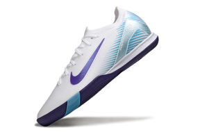 Chuteira Futsal Nike Mercurial Air Zoom Vapor 16 IC - Branca e Azul em perfil, destacando design e cores vibrantes.