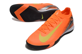 Chuteira Futsal Nike Mercurial Air Zoom Vapor 16 IC - Laranja, Preta e Verde, vista frontal e lateral.