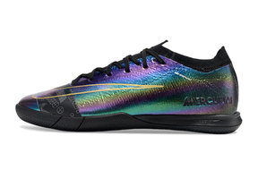 Chuteira Futsal Nike Mercurial Air Zoom Vapor 16 IC em cores iridescentes, ideal para velocidade e controle.