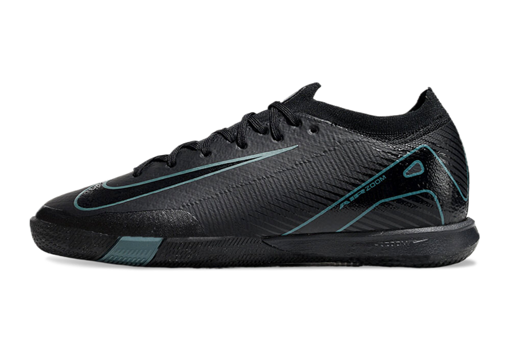 Chuteira Futsal Nike Mercurial Air Zoom Vapor 16 IC - Preta lateral com design moderno e tecnologia avanzada.