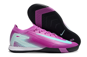 Chuteira Futsal Nike Mercurial Air Zoom Vapor 16 IC - Roxa e Azul em fundo branco com detalhes em rosa e azul.