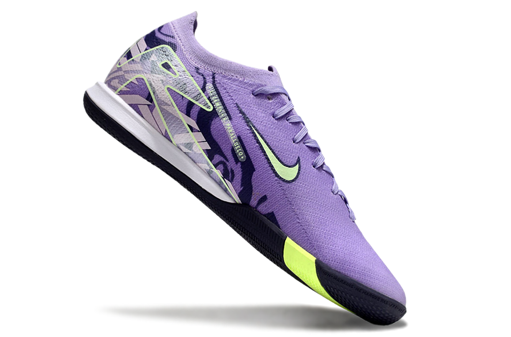 Chuteira Futsal Nike Mercurial Air Zoom Vapor 16 IC - Roxa e Verde em destaque com design moderno e cores vibrantes.