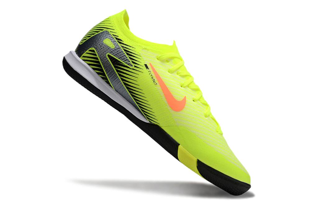 Chuteira Futsal Nike Mercurial Air Zoom Vapor 16 IC - Verde e Laranja mostrando design vibrante em amarelo e preto.