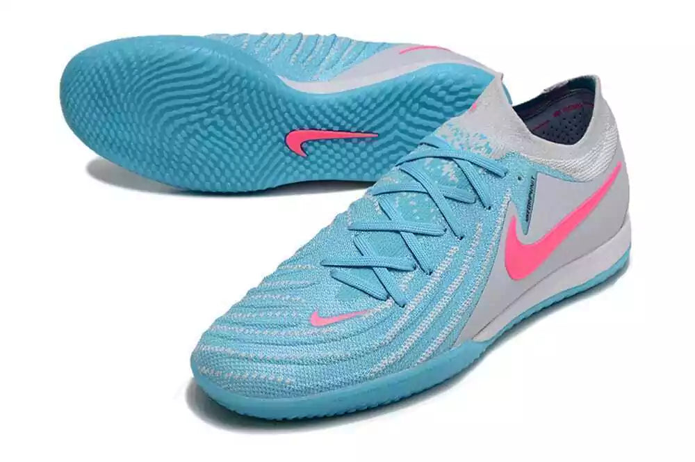 Chuteira Futsal Nike Phantom GX II IC Azul e Rosa, design moderno e tecnologia avançada para futsal.