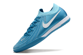 Chuteira Futsal Nike Phantom GX II IC - Azul "Mad ambition Pack" com design aerodinâmico e sola para pisos de futsal.
