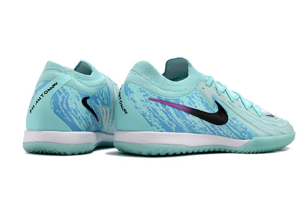 Chuteira Futsal Nike Phantom GX II IC - Azul, Roxa e Preta com design inovador e tecnologia de ponta.