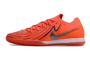 Chuteira Futsal Nike Phantom GX II IC - Laranja "Halaand" para desempenho em quadra com tecnologia de ponta.