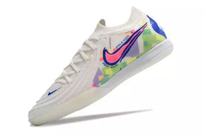 Chuteira Futsal Nike Phantom GX II IC "Socal Pack" com design colorido e sola IC.