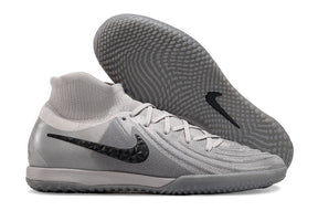 Chuteira Futsal Nike Phantom Luna IC - Cinza "Rising Pack" com design moderno e solado IC para futsal.