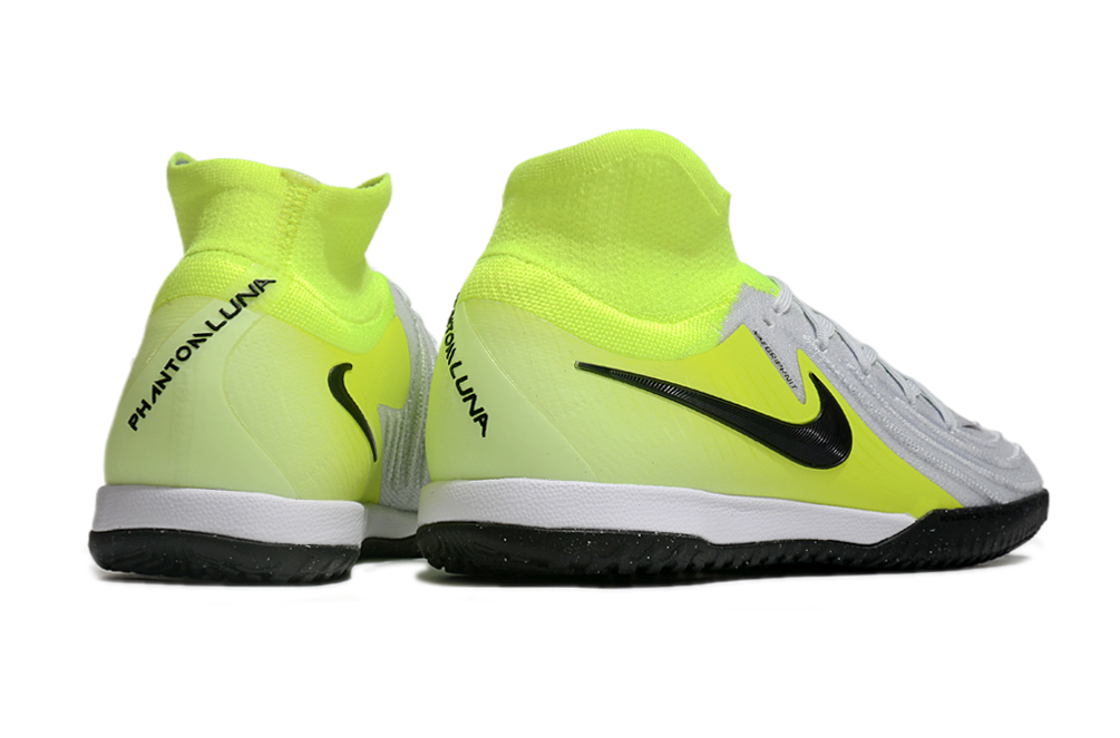 Chuteira Futsal Nike Phantom Luna IC - Branca, Verde e Preta "Mad Voltage Pack" vista traseira em amarelo