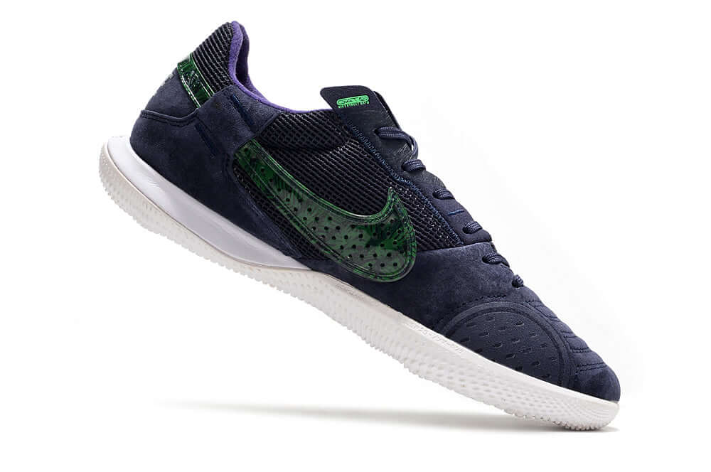 Chuteira Futsal Nike Street Gato IC Azul, Branco e Verde com design moderno e toque confortável