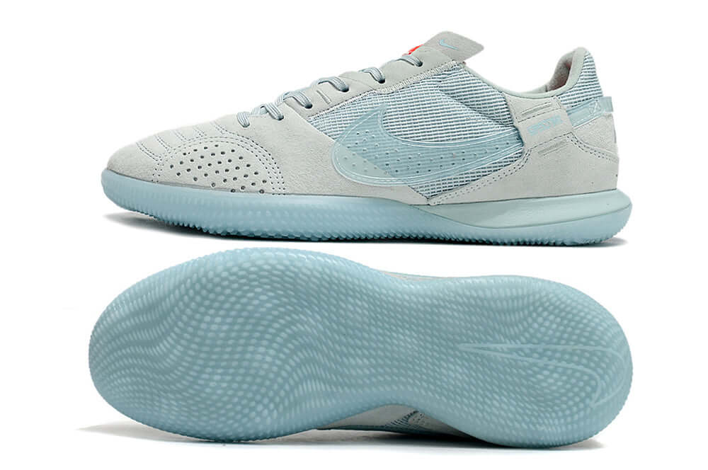 Chuteira Futsal Nike Street Gato IC - Azul com design moderno e solado IC para desempenho em quadras.