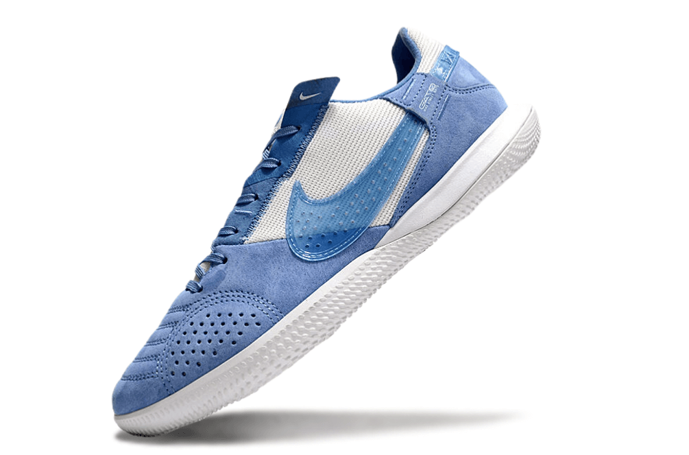 Chuteira Futsal Nike Street Gato IC - Branca e Azul com design moderno e conforto excepcional.