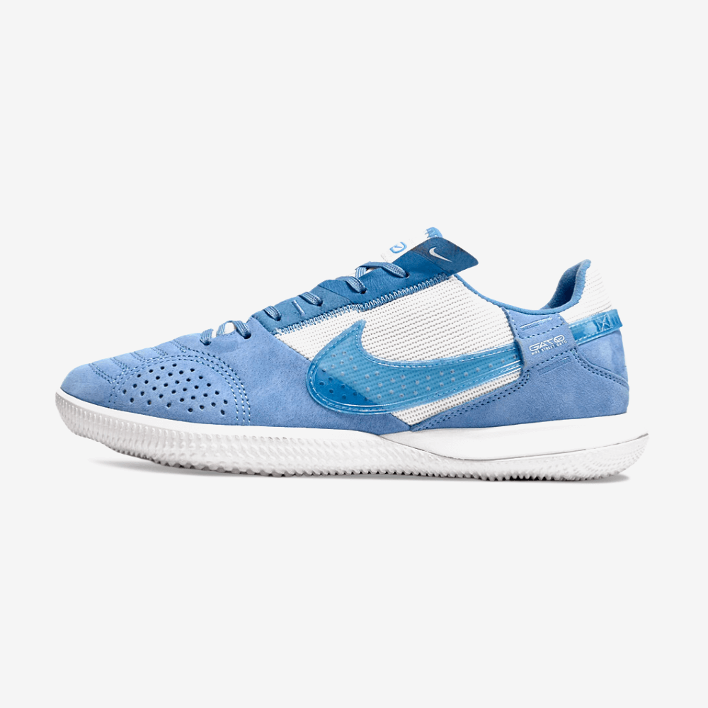 Chuteira Futsal Nike Street Gato IC - Branca e Azul com design moderno e tecnologia para desempenho em quadras internas.
