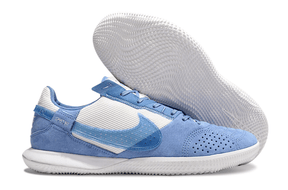 Chuteira Futsal Nike Street Gato IC - Branca e Azul vista lateral mostrando sola e material