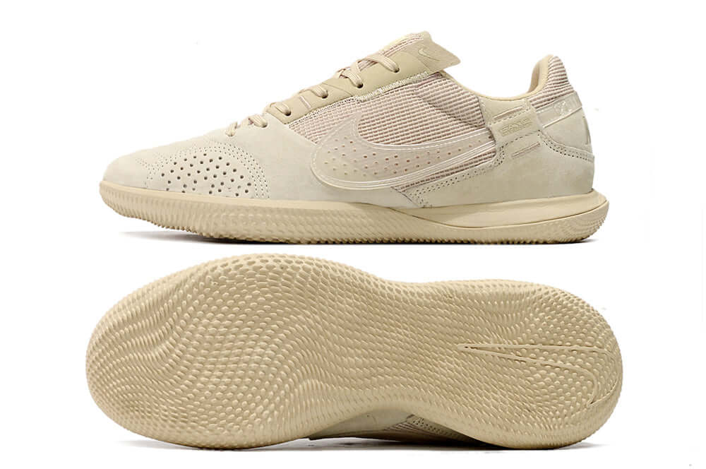 Chuteira Futsal Nike Street Gato IC - Creme com design elegante e sola IC para aderência em quadras