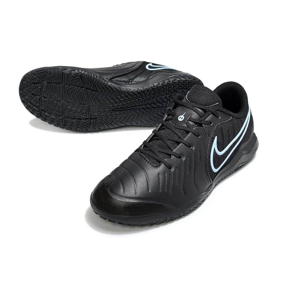 Chuteira Futsal Tiempo 10 Legend Elite IC Preta em preto com detalhes em azul.