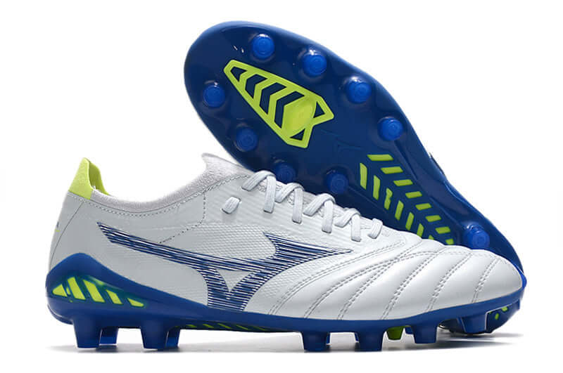 Chuteira Mizuno Morelia Neo 3 FG Azul com design em azul vibrante e tecnologia para controle em campo.