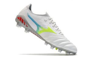 Chuteira Mizuno Morelia Neo 3 FG Rainbow com design vibrante e tecnologia avançada para desempenho em campo.