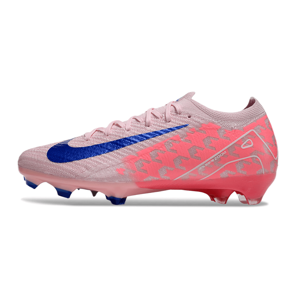 Chuteira Nike Air Zoom Mercurial FG Vapor 16 Rosa com detalhes em azul e design moderno.
