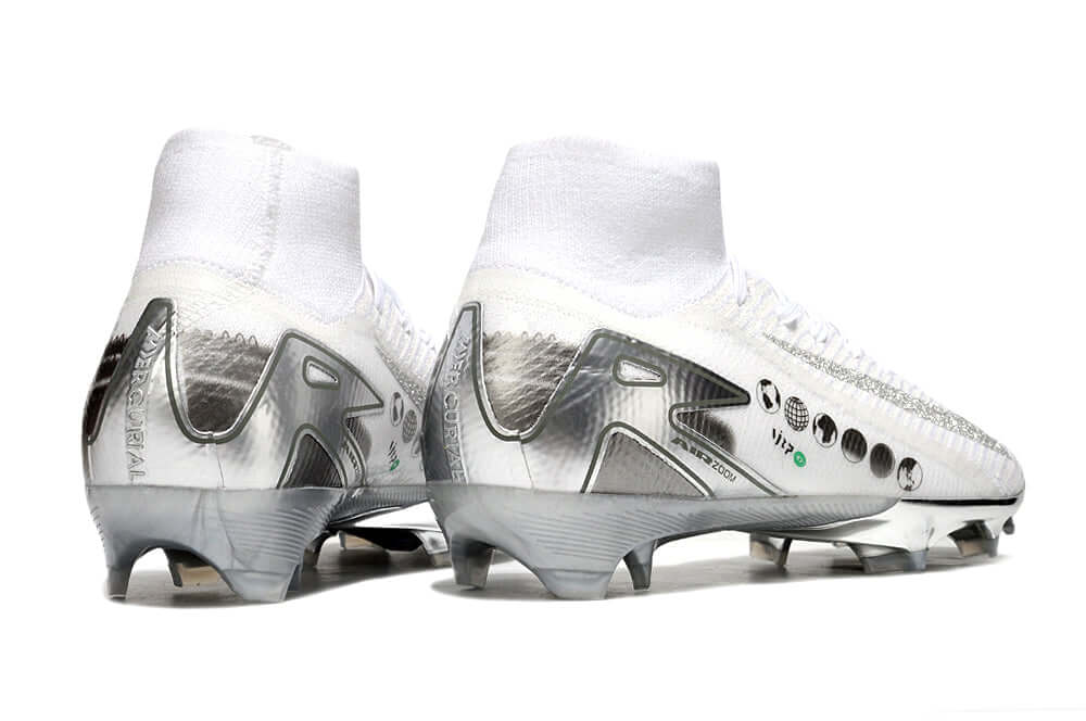 Chuteira Nike Air Zoom Mercurial Superfly 10 Edição Especial Elite FG - Banca e Prata, vista traseira, design premium em branco e prata.