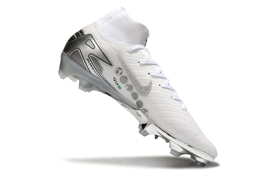 Chuteira Nike Air Zoom Mercurial Superfly 10 Edição Especial Elite FG - Banca e Prata com design elegante em branco e prata.