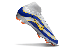 Chuteira Nike Air Zoom Mercurial Superfly 10 Edição Especial Elite FG - Prata e Azul em destaque com design moderno.