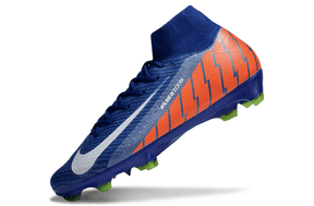 Chuteira Nike Air Zoom Mercurial Superfly 10 Elite FG Azul e Laranja destacando a tecnologia de velocidade.