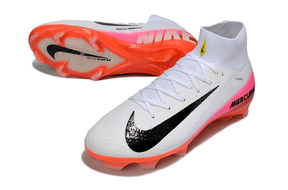 Chuteira Nike Air Zoom Mercurial Superfly 10 Elite FG - Branca, Rosa e Laranja - Pack Fear Nothing em ângulo lateral.