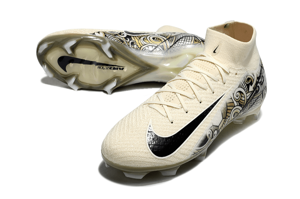Chuteira Nike Air Zoom Mercurial Superfly 10 Elite FG em cor creme com detalhes artísticos e design moderno.