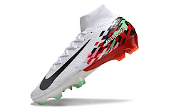 Chuteira Nike Air Zoom Mercurial Superfly 10 Elite FG com design moderno e tecnologia avançada para performance em campo.