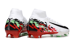 Chuteira Nike Air Zoom Mercurial Superfly 10 Elite FG com design moderno e cores vibrantes.