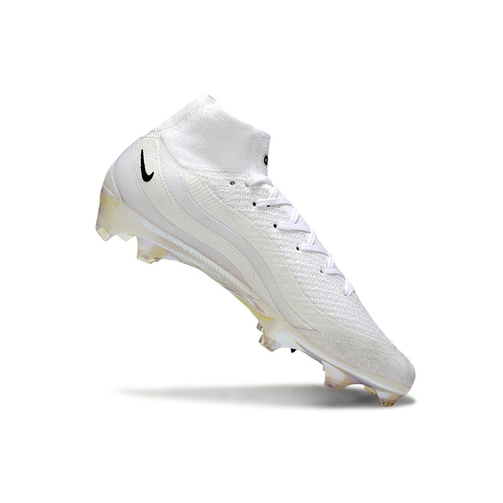 Chuteira Nike Air Zoom Mercurial Superfly Air Max 95 Elite FG Branca em fundo branco