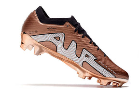 Chuteira Nike Air Zoom Mercurial Vapor 15 Elite FG com design em cobre e tecnologia de amortecimento para desempenho máximo.