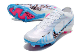 Chuteira Nike Air Zoom Mercurial Vapor 15 Elite FG "Blast Pack" em destaque com design aerodinâmico e tecnologia Air Zoom.