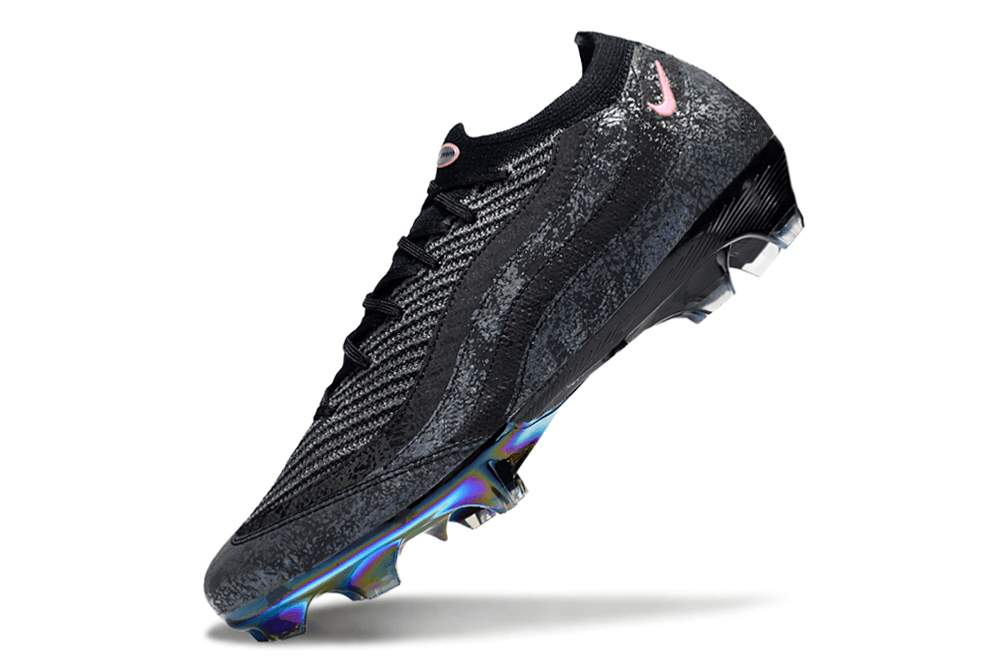 Chuteira Nike AIR Zoom Mercurial Vapor 16 Elite AIR MAX 95 FG - Preta, vista lateral que destaca a tecnologia de desempenho e design.